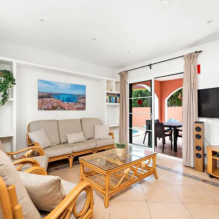 Villas Cala Galdana * Cala Galdana (Menorca)