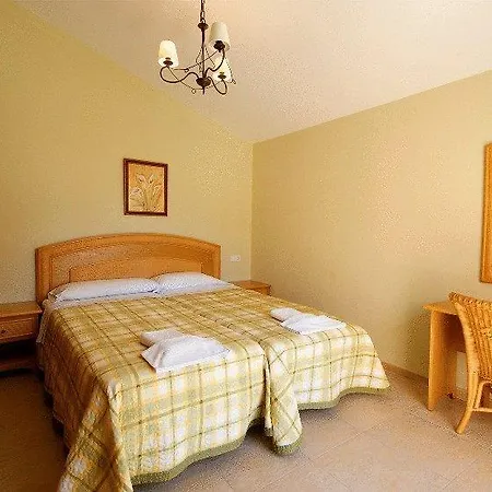 빌라 Villas Cala Galdana By Escape Home 칼라 갈다나