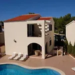 Villa By Escape